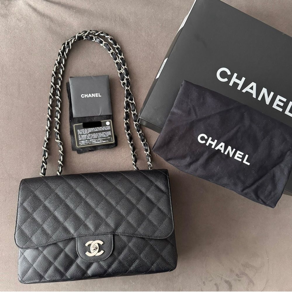 Chanel Black Quilted Leather Shoulder Bag Never Worn